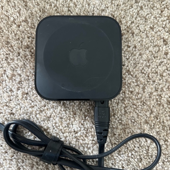 Apple TV Media Streamer with Power Cord, No Remote - Picture 5 of 10